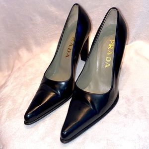 Prada vintage office black leather pumps 3.75” heels Vero Cuoio 35.5 size 6.5